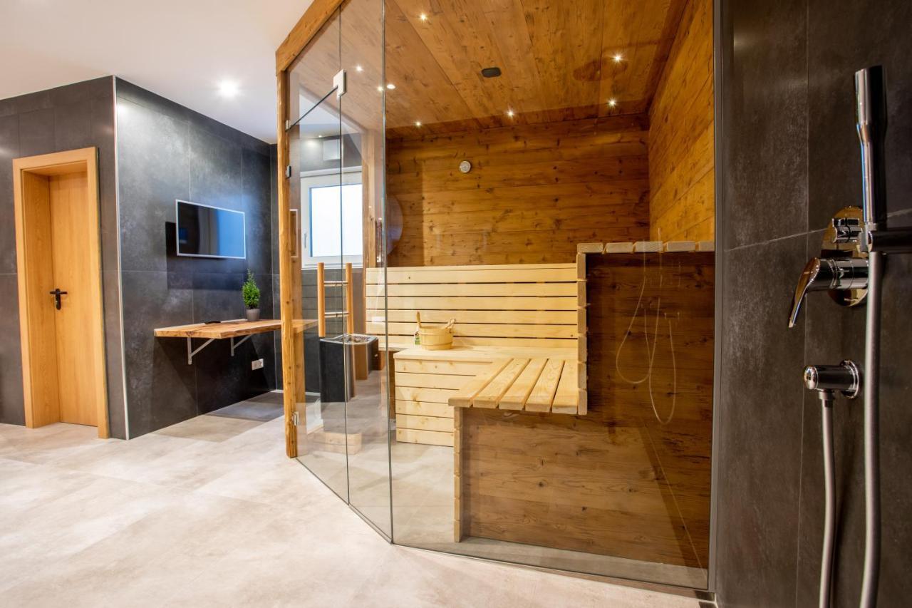 Private Spa & Garden Alpi การ์มิช-พาร์เทนเคียร์เชน ภายนอก รูปภาพ