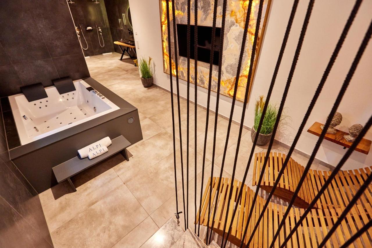 Private Spa & Garden Alpi การ์มิช-พาร์เทนเคียร์เชน ภายนอก รูปภาพ