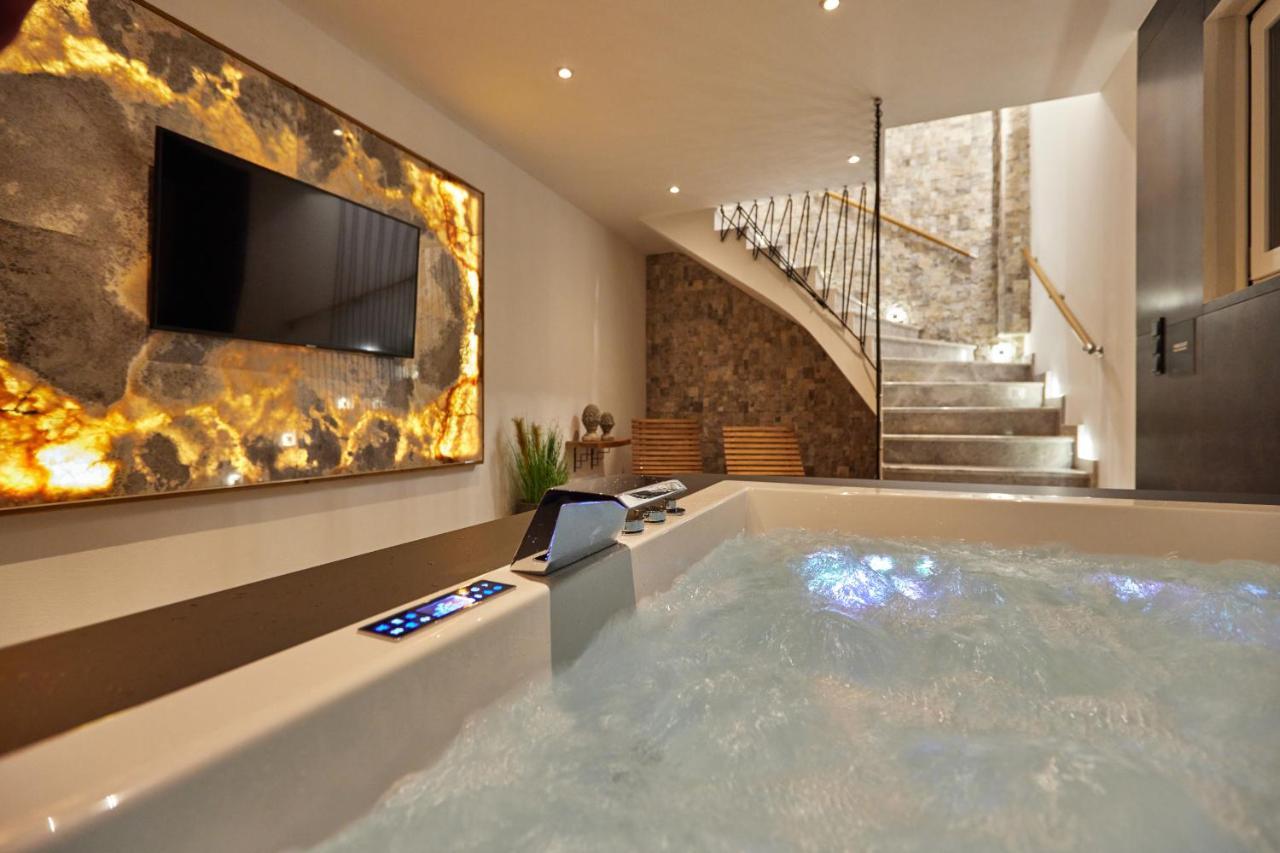 Private Spa & Garden Alpi การ์มิช-พาร์เทนเคียร์เชน ภายนอก รูปภาพ