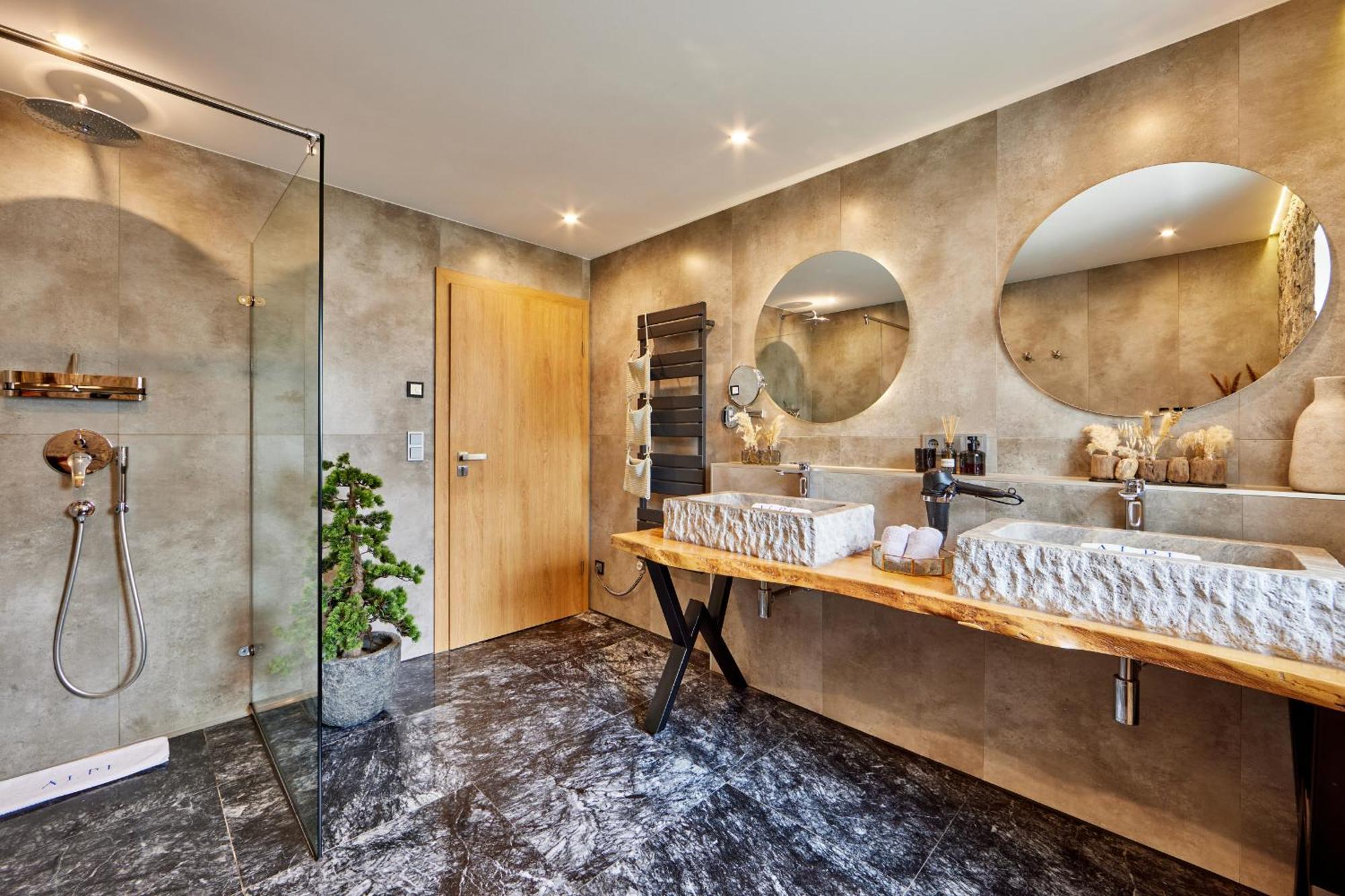 Private Spa & Garden Alpi การ์มิช-พาร์เทนเคียร์เชน ภายนอก รูปภาพ