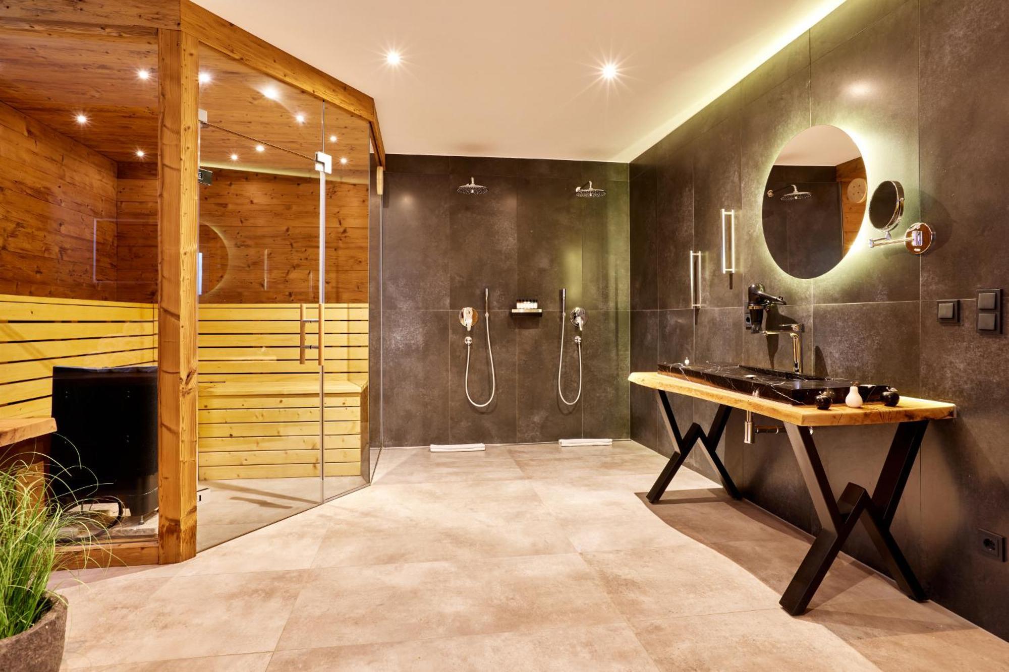 Private Spa & Garden Alpi การ์มิช-พาร์เทนเคียร์เชน ภายนอก รูปภาพ