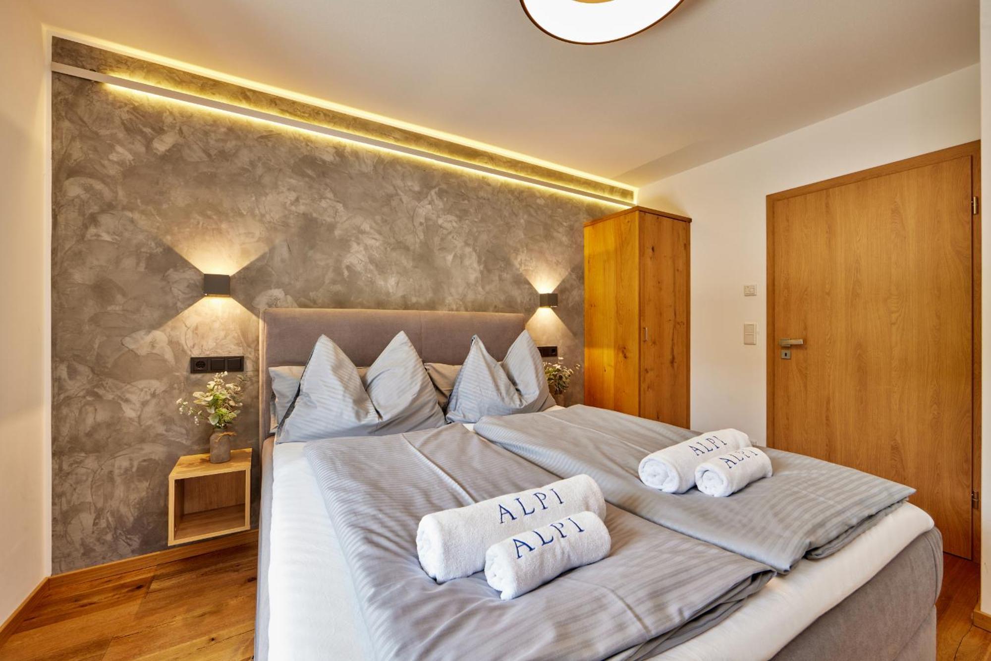 Private Spa & Garden Alpi การ์มิช-พาร์เทนเคียร์เชน ภายนอก รูปภาพ