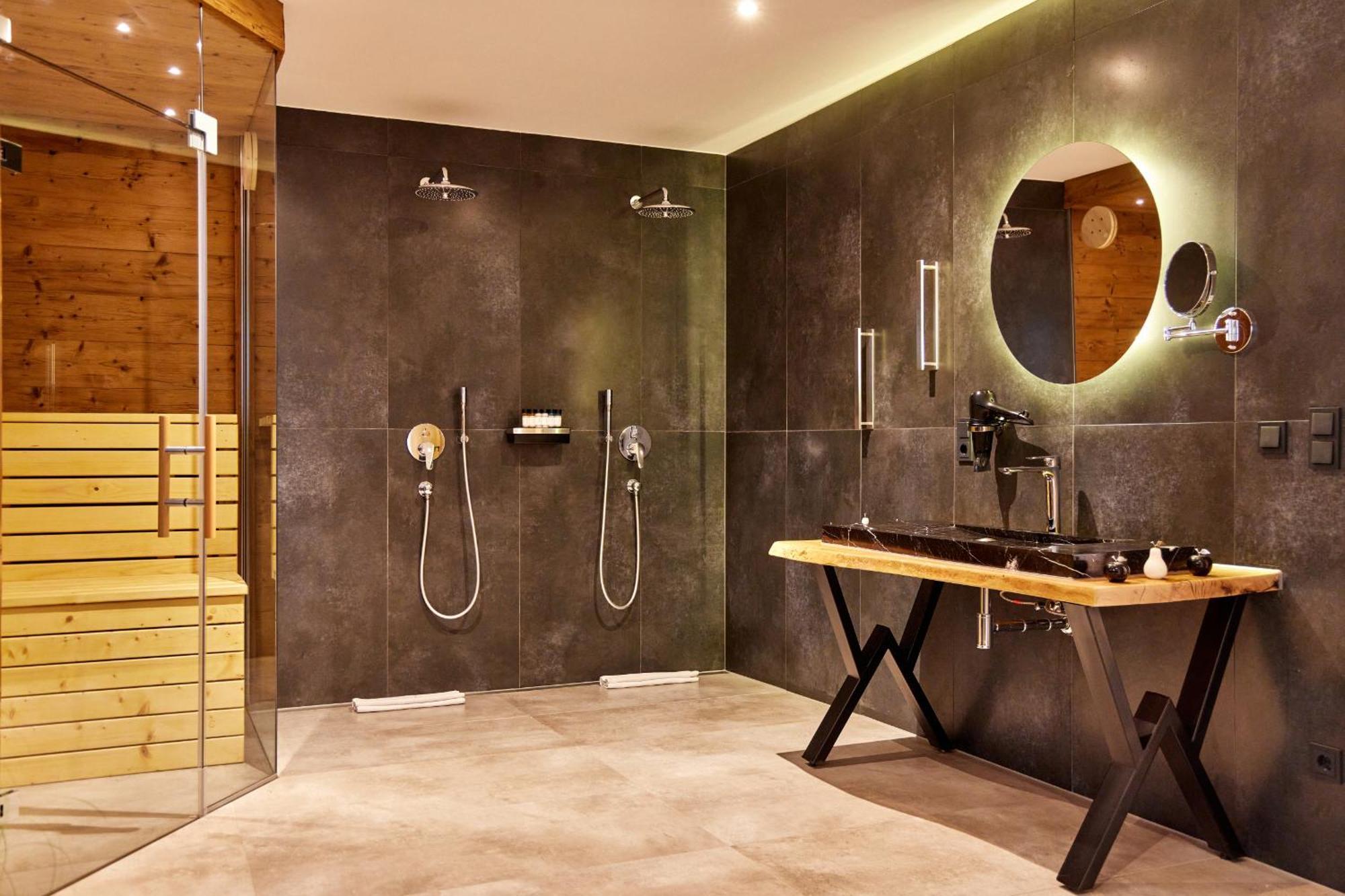 Private Spa & Garden Alpi การ์มิช-พาร์เทนเคียร์เชน ภายนอก รูปภาพ